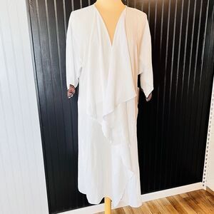 LuLaRoe Shirley Women's Kimono Sz M Solid White with Decorative Cuffs NWT 0115